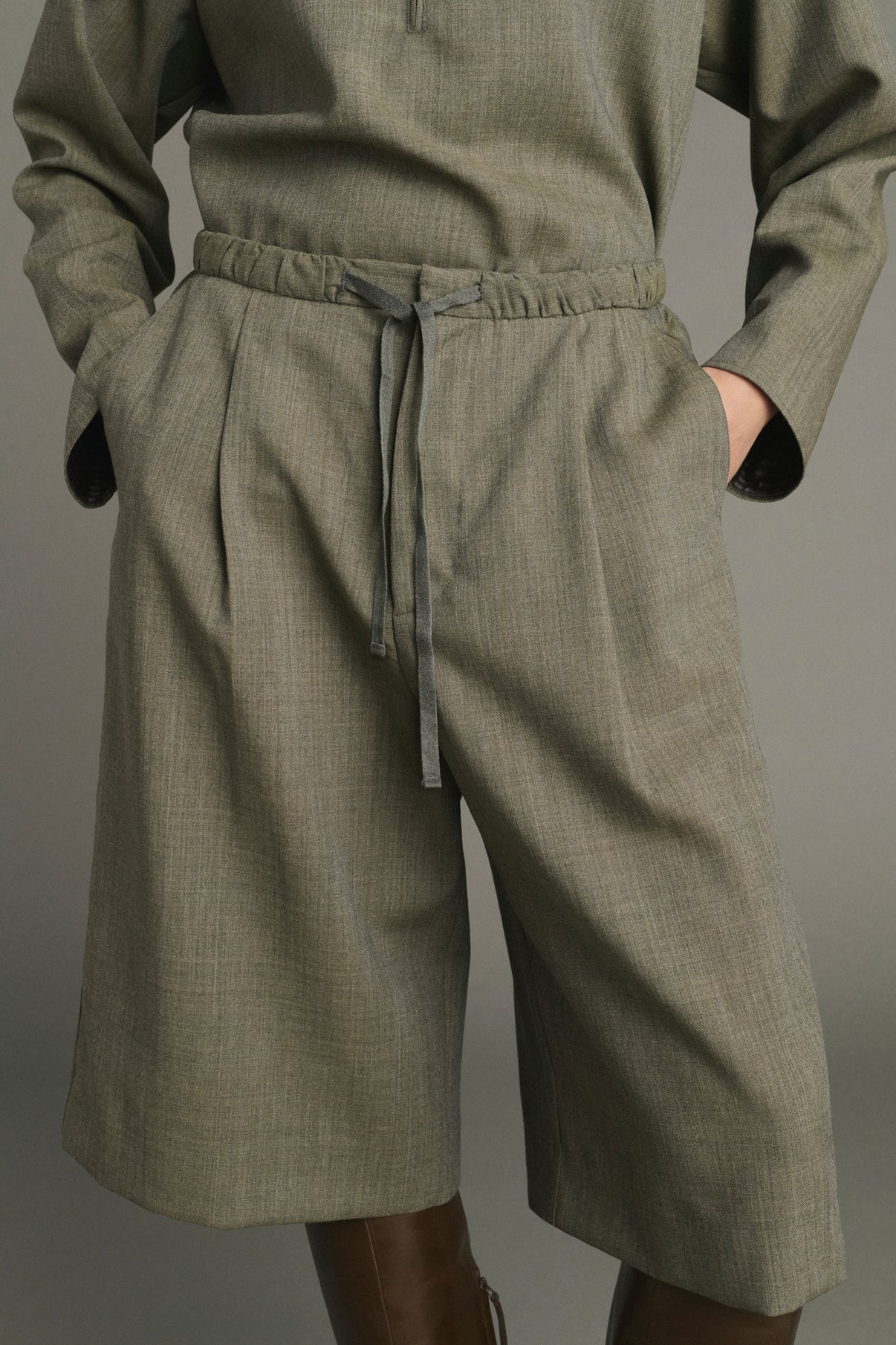 Louison Bermuda shorts - Sage Green - Wool - Women vue 3
