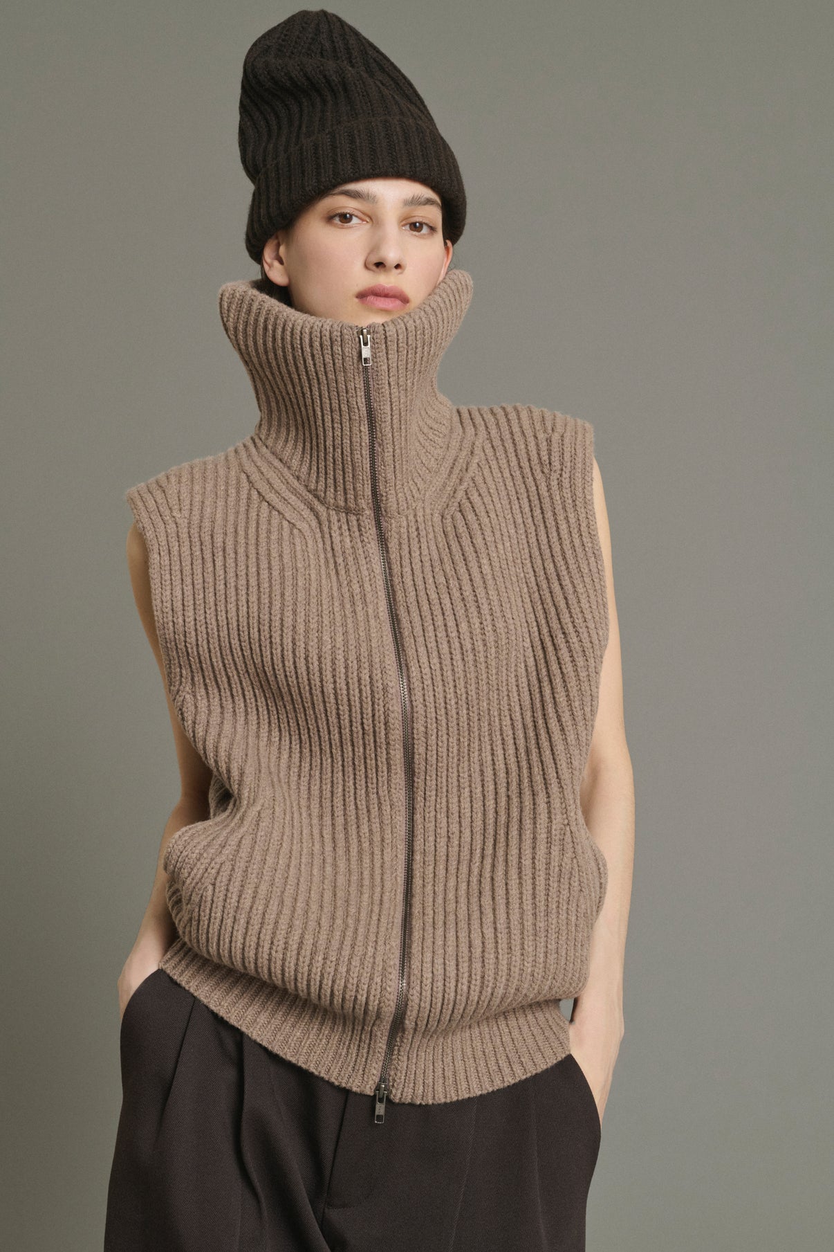 Gilles Beanie - Chocolate - Merino Wool - Women vue 2